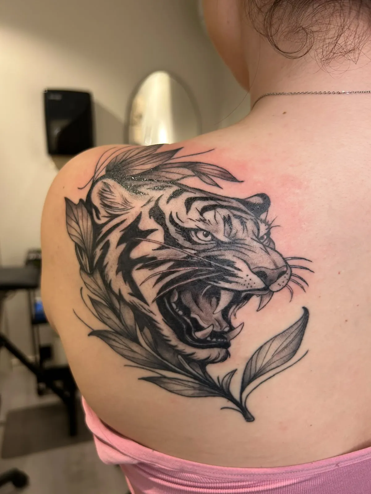 Tetovaža: tiger, Blackwork, rama | CEP INK